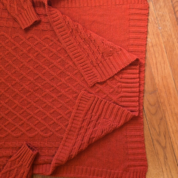 MerSea Lisbon Latice Front Traveler Sweater One Size - Picture 5 of 12